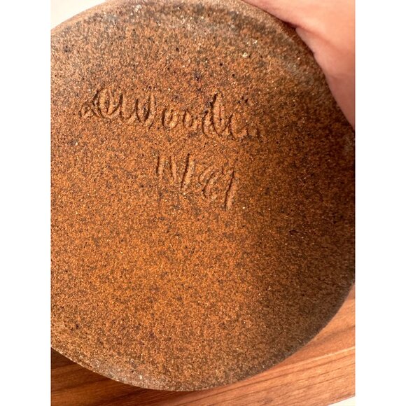 MCM VTG Studio Art Pottery Pitcher, hand thrown stoneware with dark brown and a - Picture 8 of 9